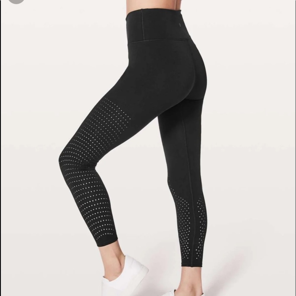 Lululemon reveal Tight